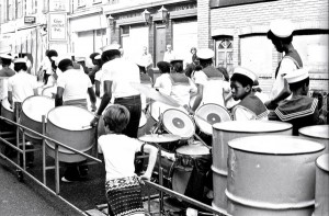 brixton-carnival-summer-1981-alessandro-achilli-06-600x393
